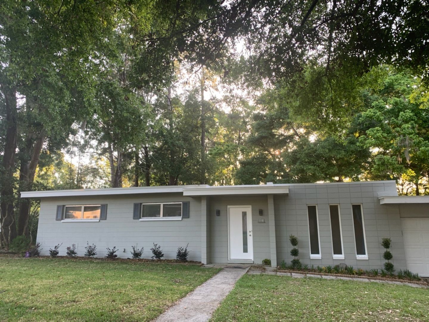 Gainesville House: 2221 NW 54th Terrace