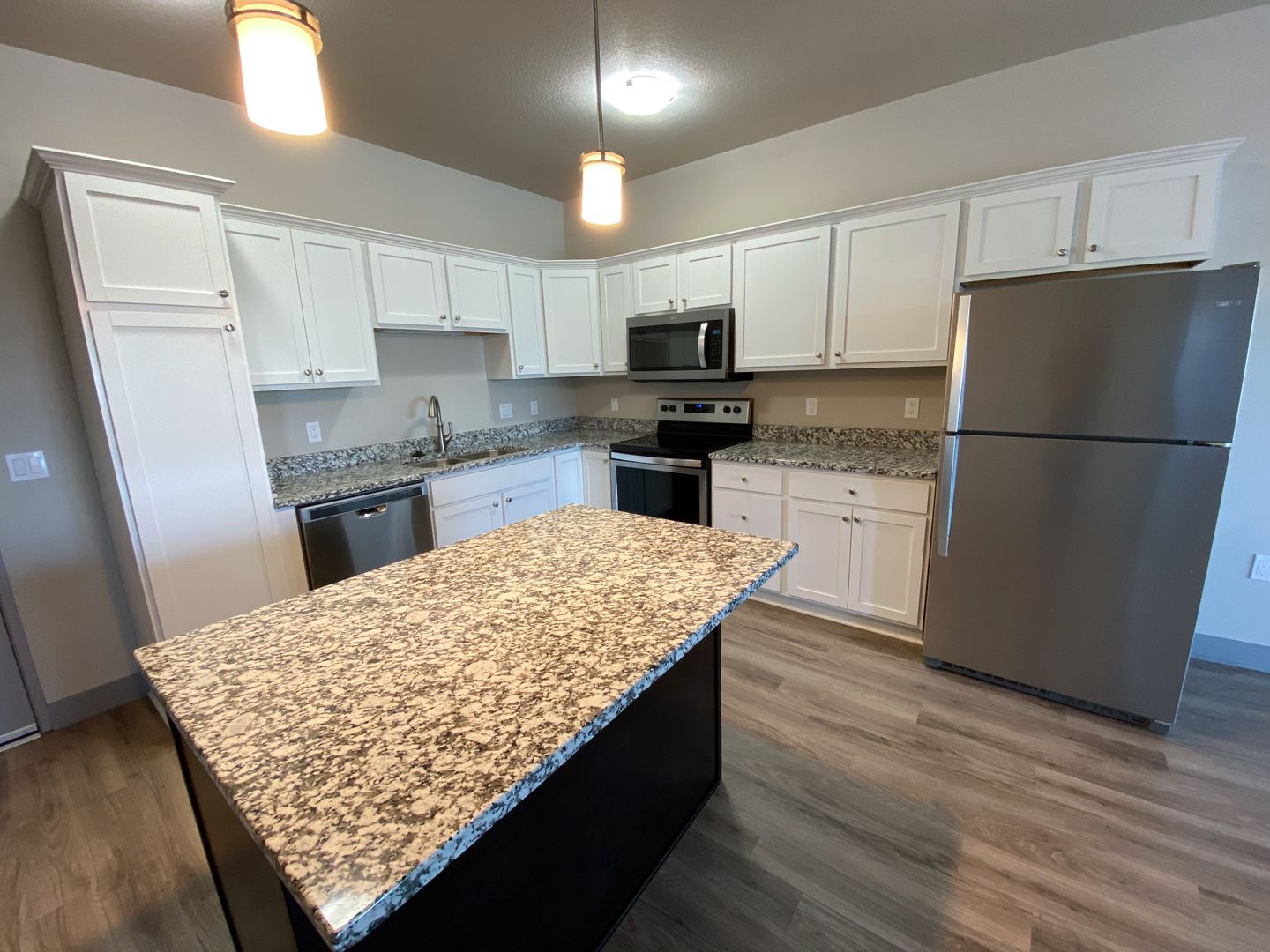 Ames Apartment: 3400 Aurora Avenue