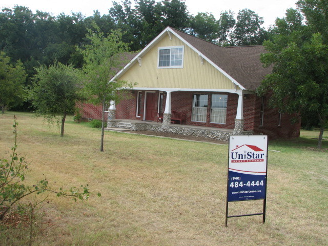 Argyle House: 9831 Fort Worth Dr.