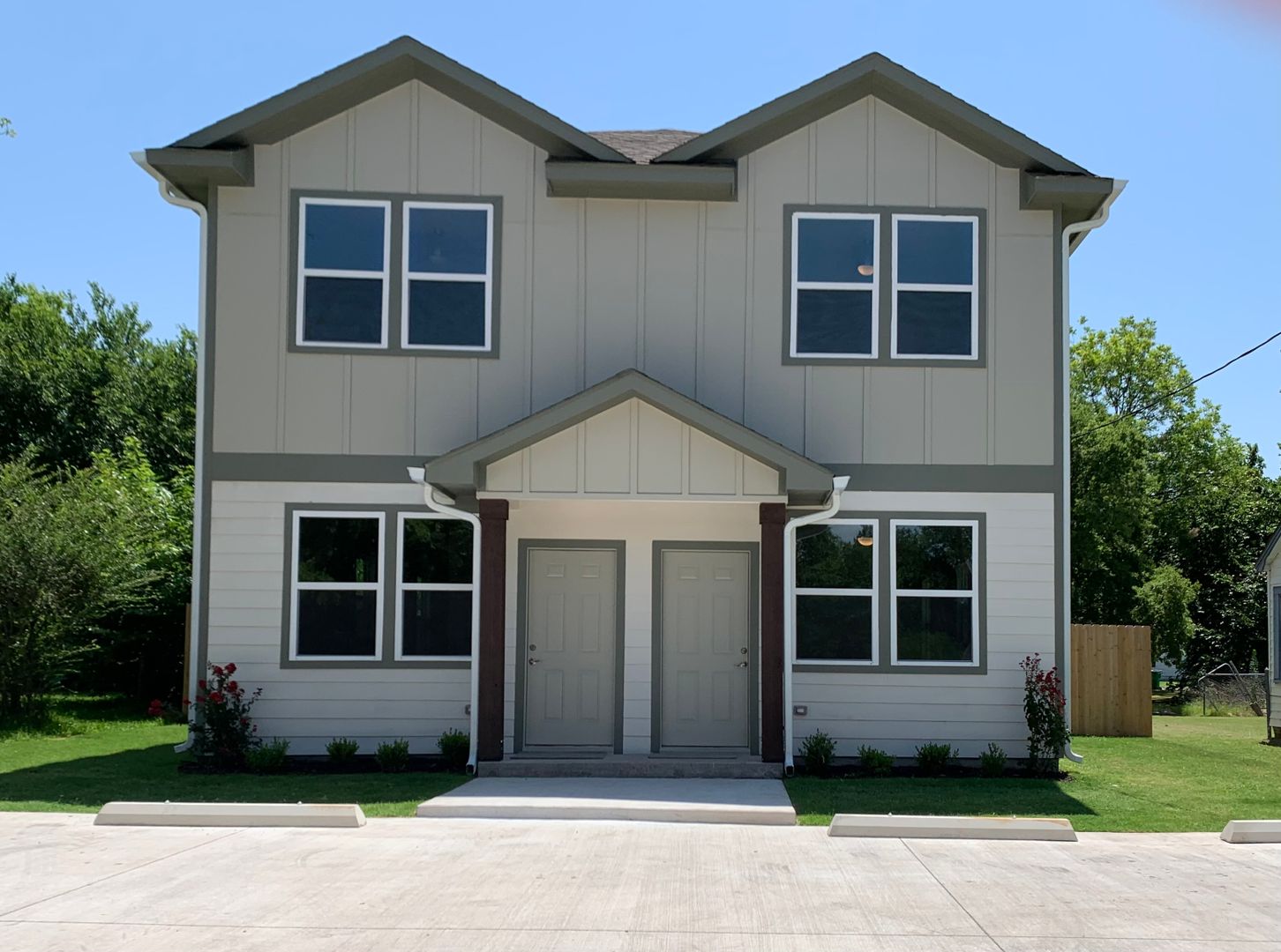 Gainesville Apartment: 1036 Buck St