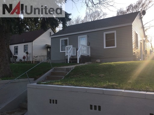 Three bedroom, two bathroom home for rent – photo 1