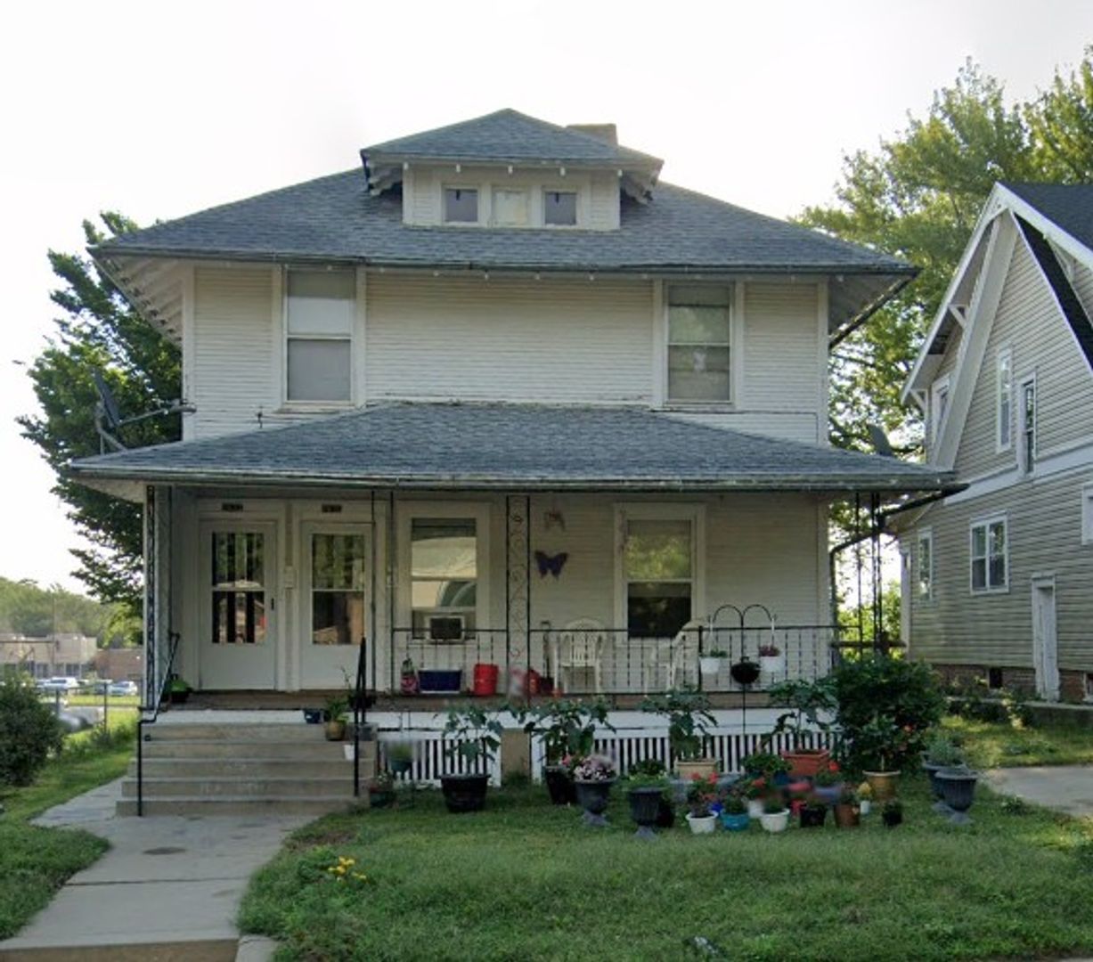 Sioux City Apartment: 2630 Douglas St.