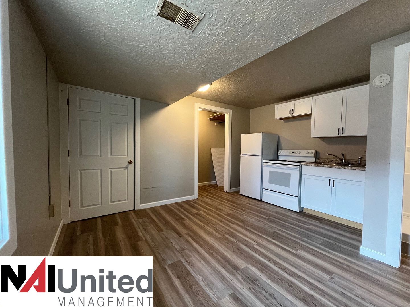 Sioux City Apartment: 1524 Grandview