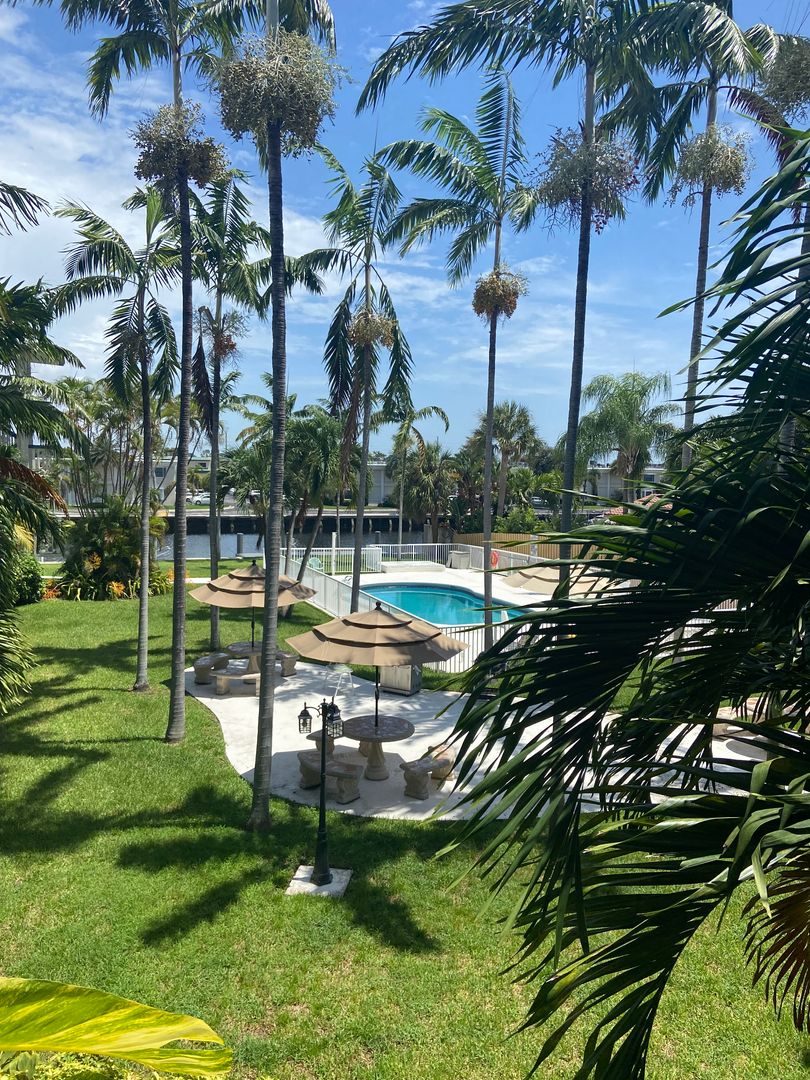 Fort Lauderdale Apartment: 6540 NE 18th Ave.