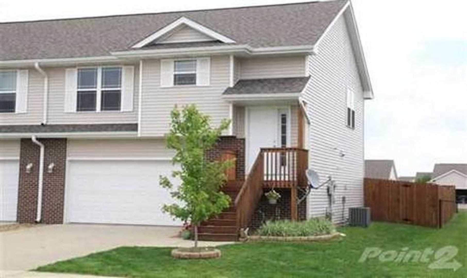 North Liberty Townhome: 100 Watercress Rd
