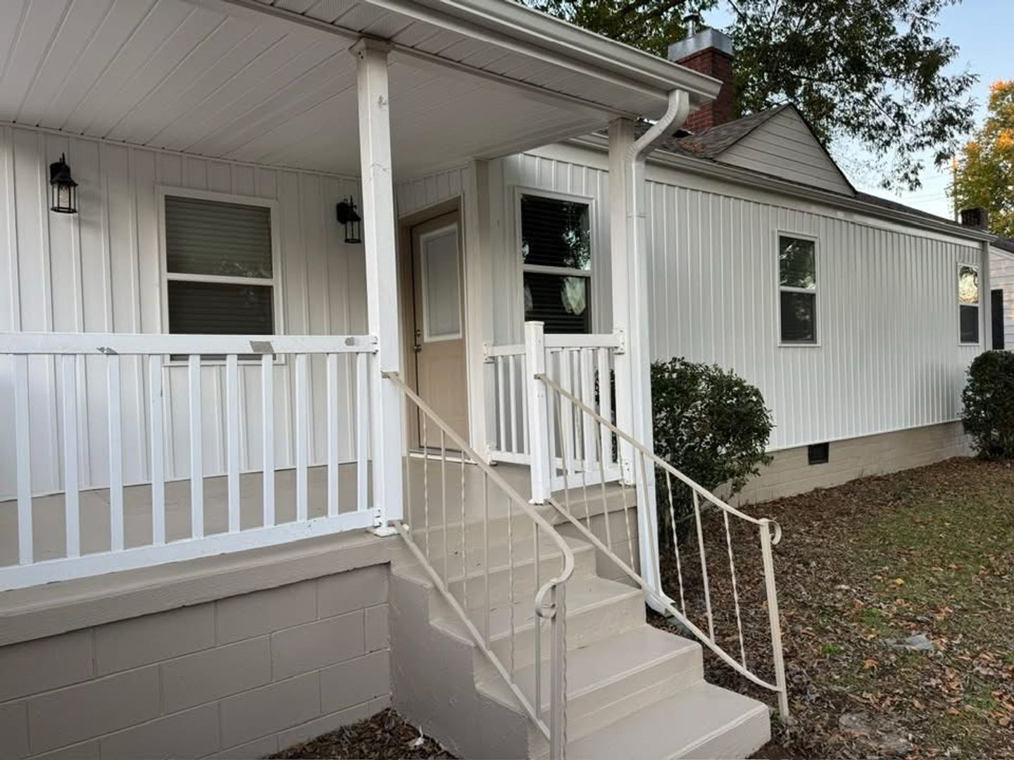 Florence Apartment: 416 N Court Street