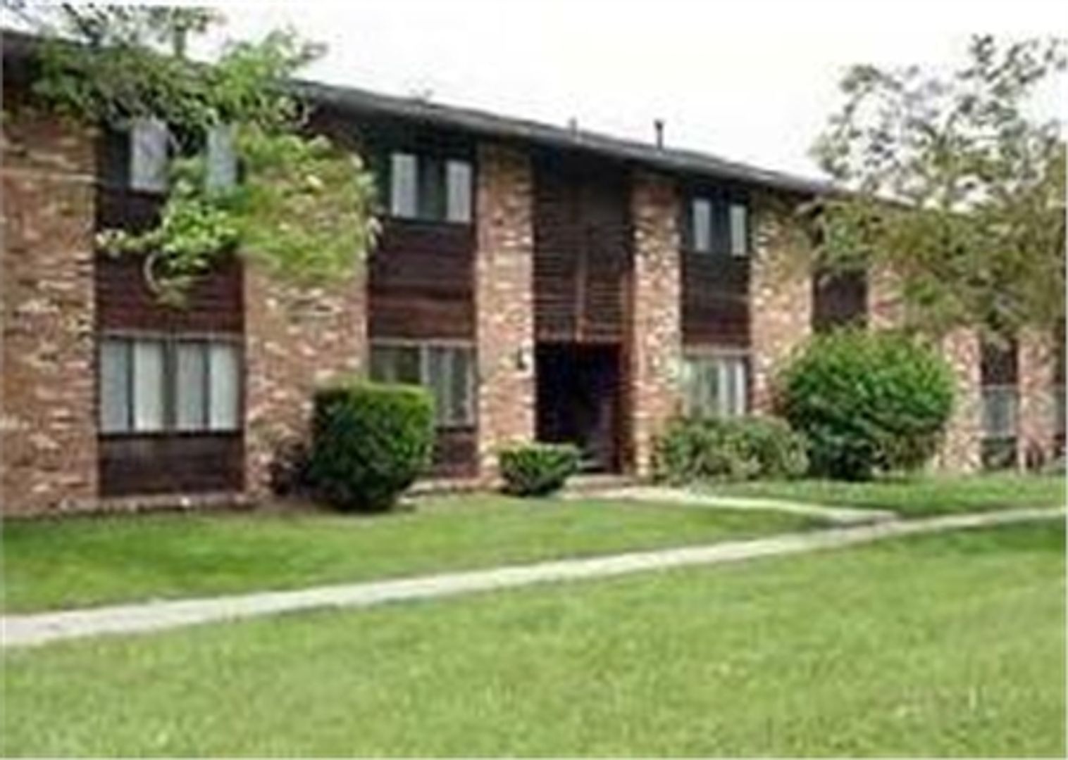 Hamilton Apartment: 135 A1 Timberhill Dr