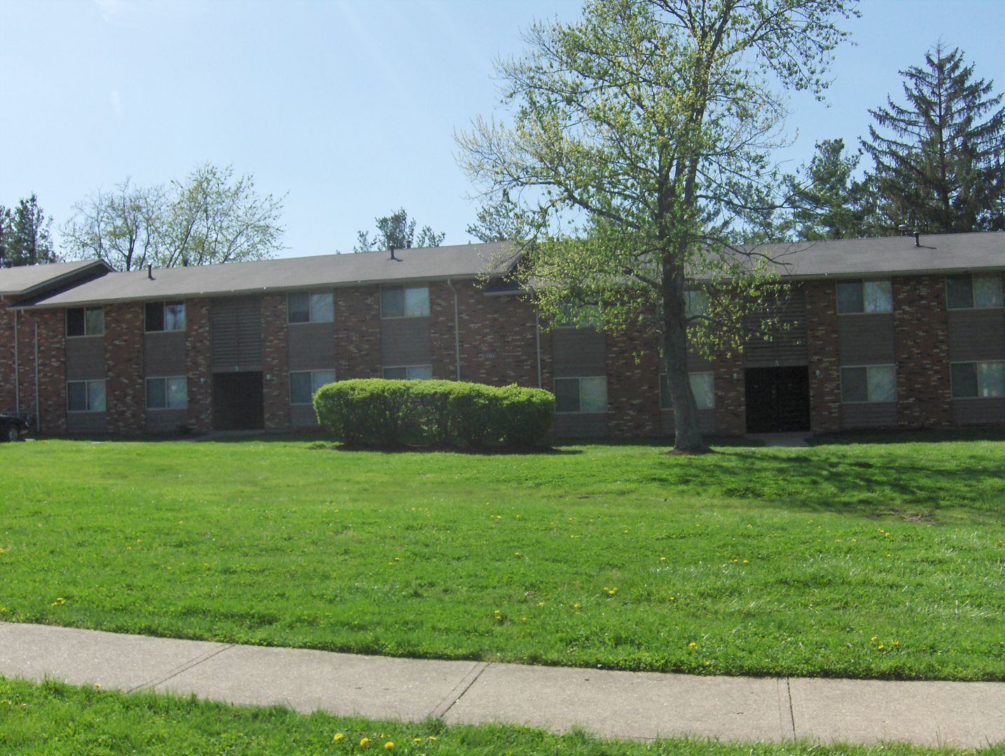 Hamilton Apartment: 135 A1 Timberhill Dr