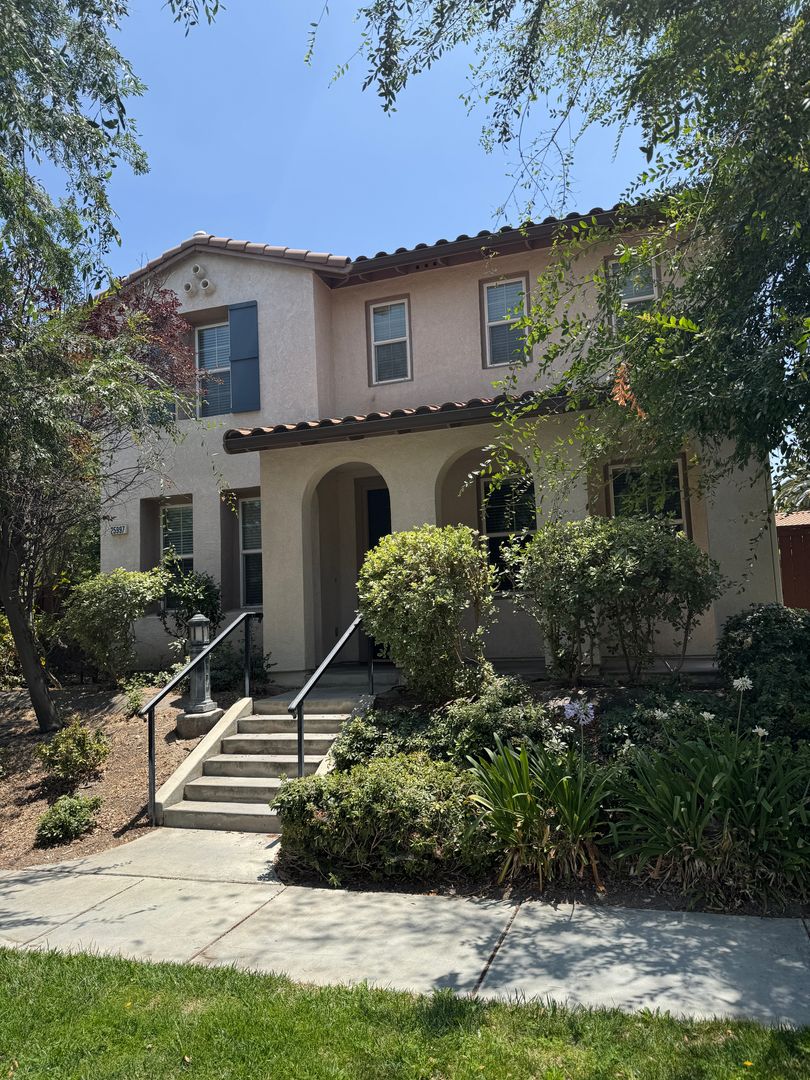 Loma Linda House: 25997 Reed Way