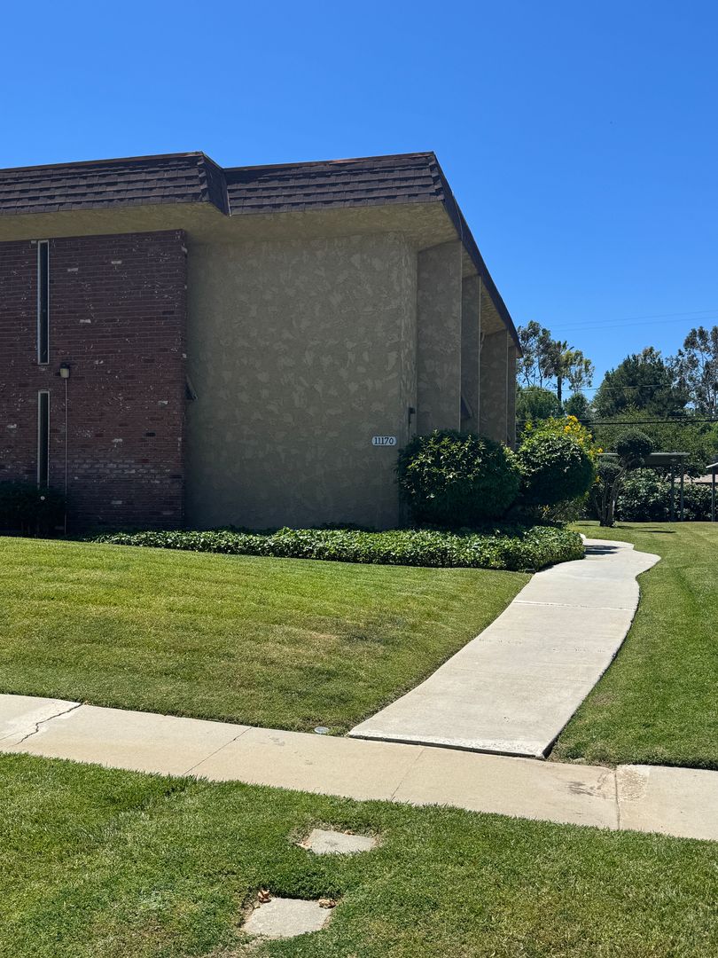 Loma Linda Apartment: 11170 Poplar St.