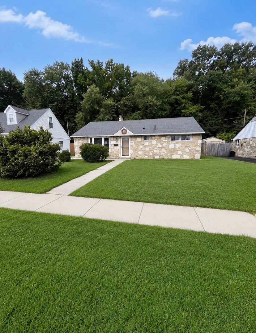 2515 Woodlawn Dr 3 of 11