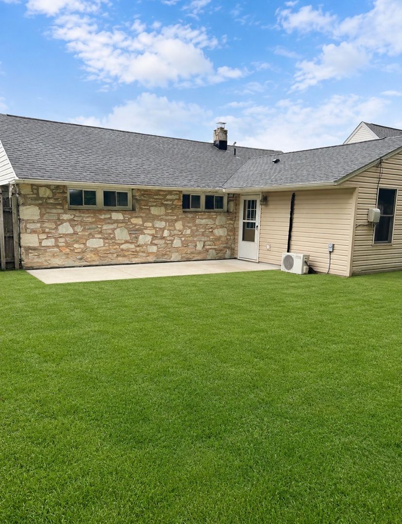 2515 Woodlawn Dr 2 of 11