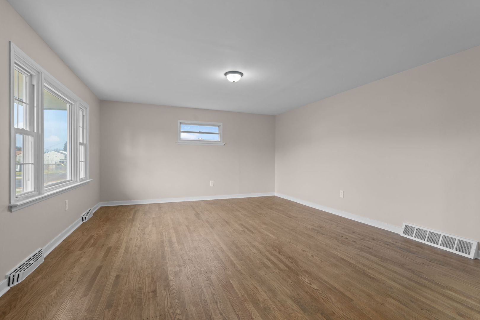 131 Kipling Dr 6 of 12
