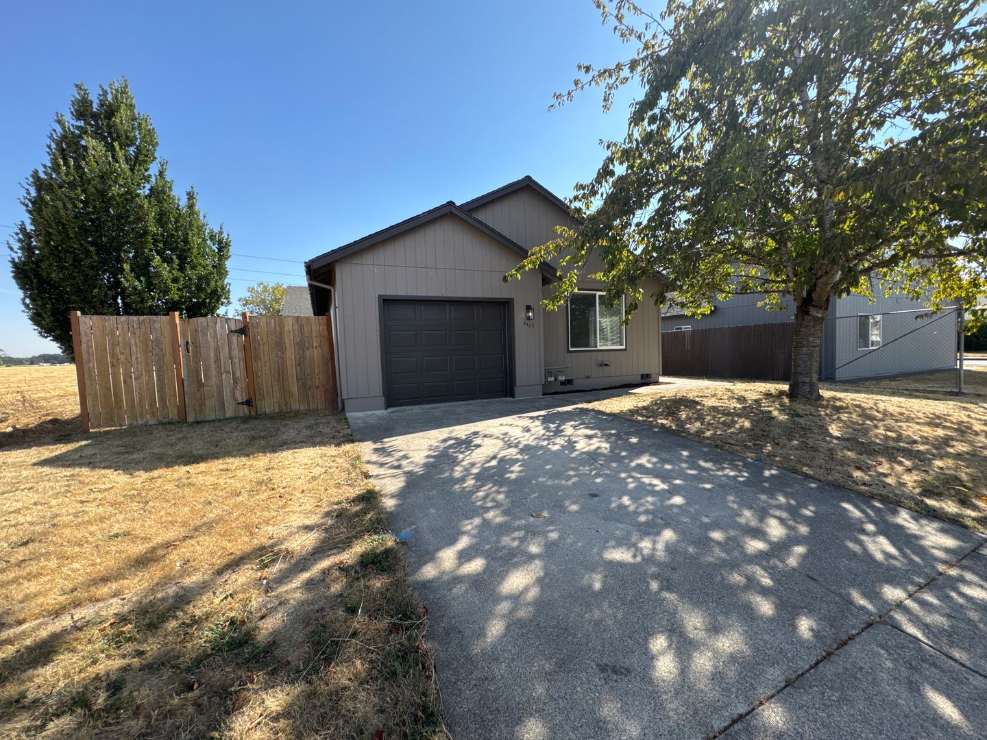 Albany House: 3008 44th Avenue SE