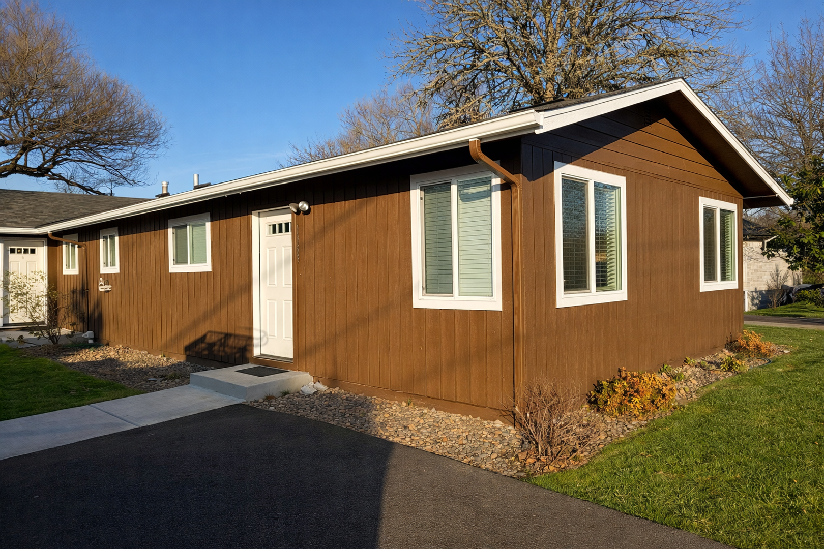 Corvallis Apartment: 1955 NW Hayes Avenue