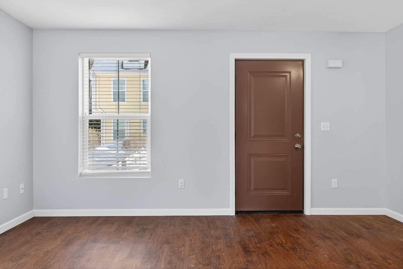 York Apartment: 4 U.S. Route 1