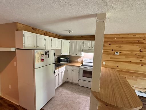 Charming 1bd/1ba Apartment - Seconds from Attitash!