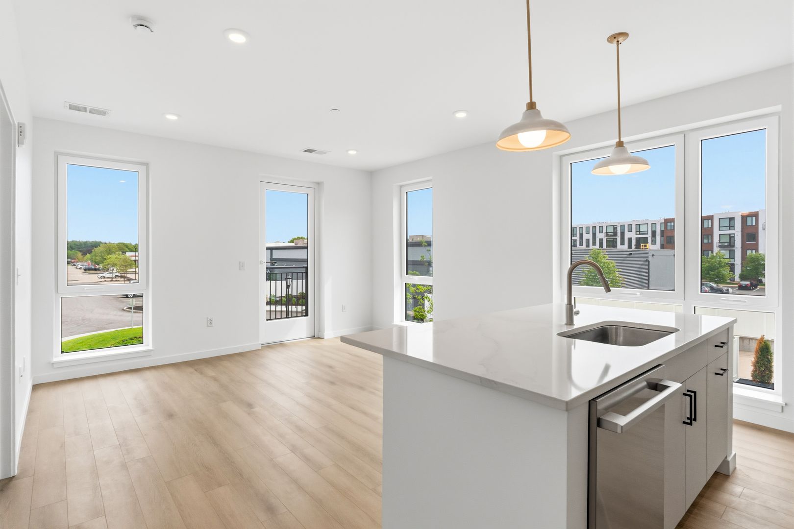 Portsmouth Condo: 2454 Lafayette Road