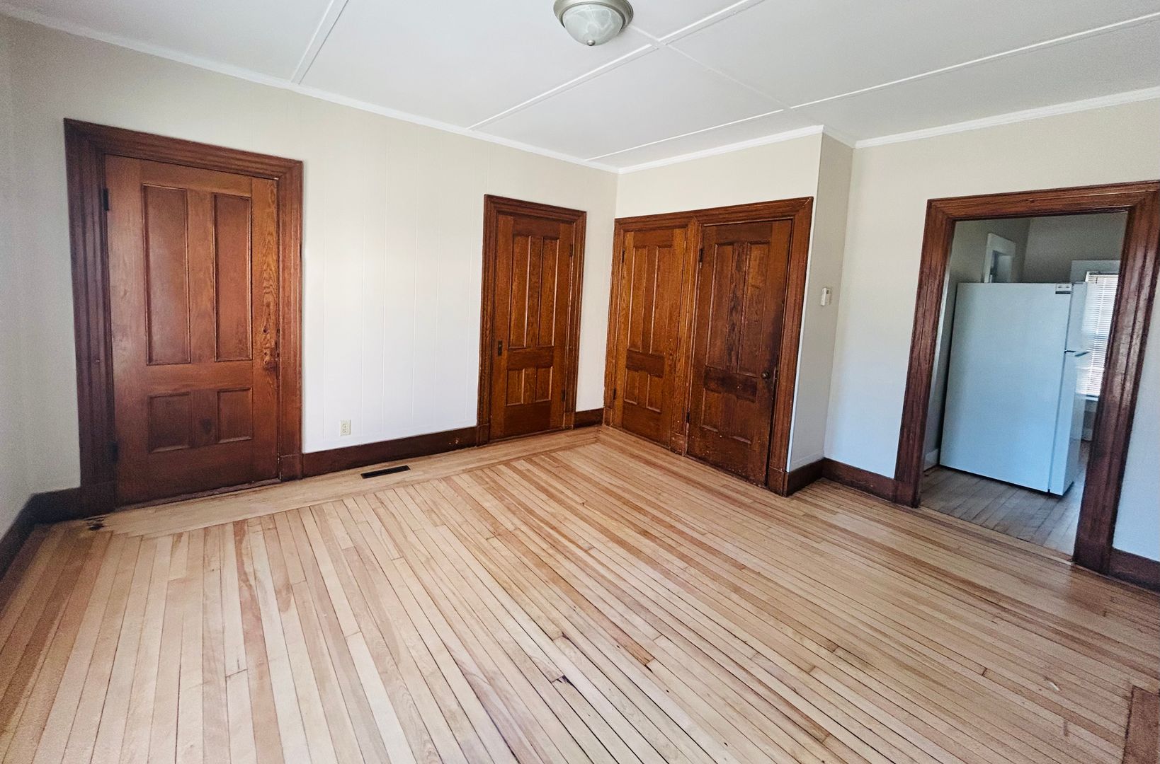 Rochester Apartment: 62 Charles Street