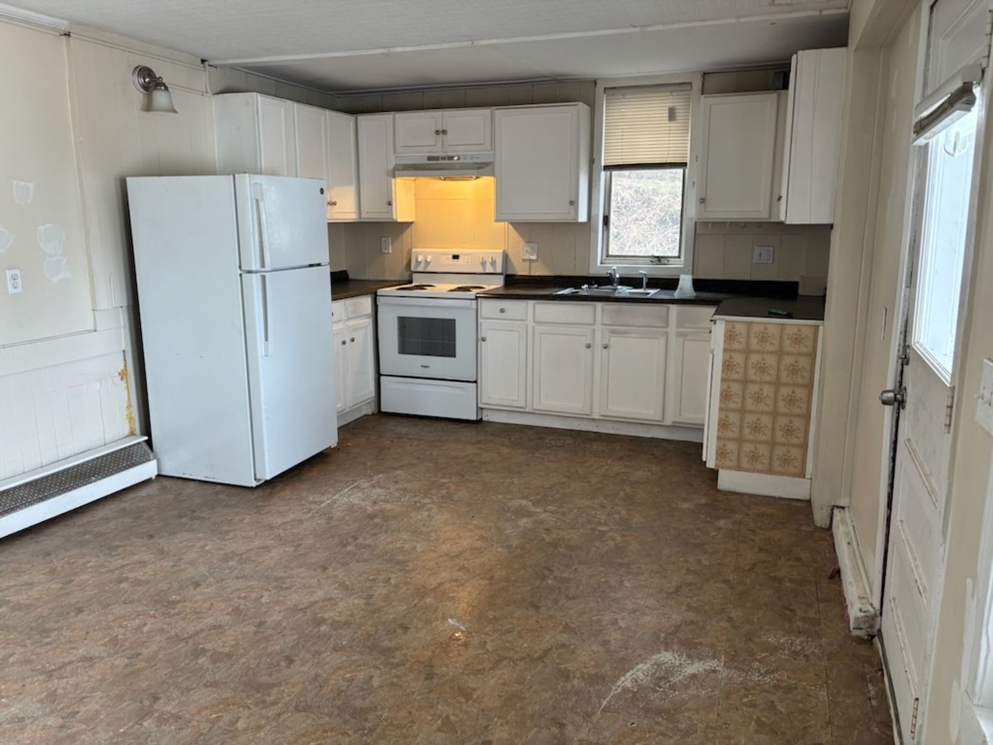 Laconia Apartment: 145-153 Union Avenue