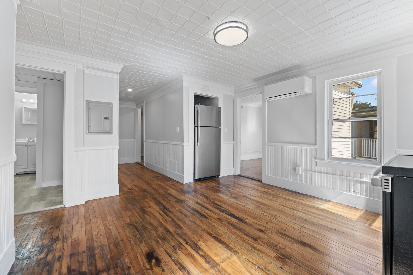 Dover Apartment: 38 New York St