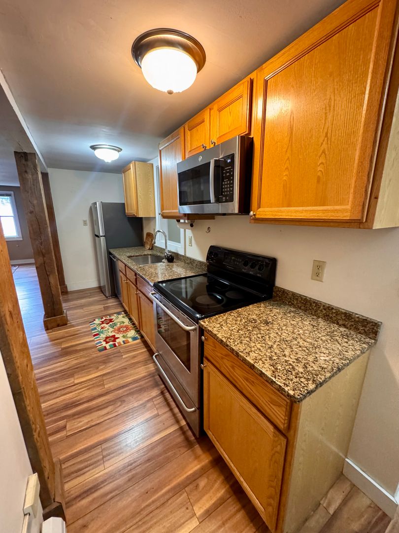 Newmarket Condo: 177 Main St.