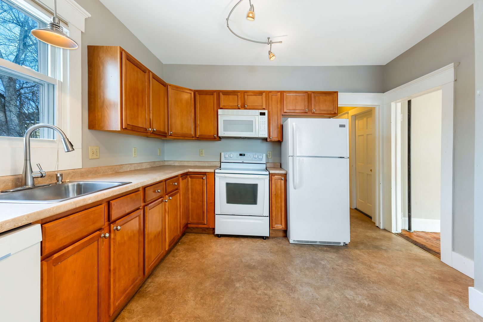 Dover Apartment: 96 Broadway