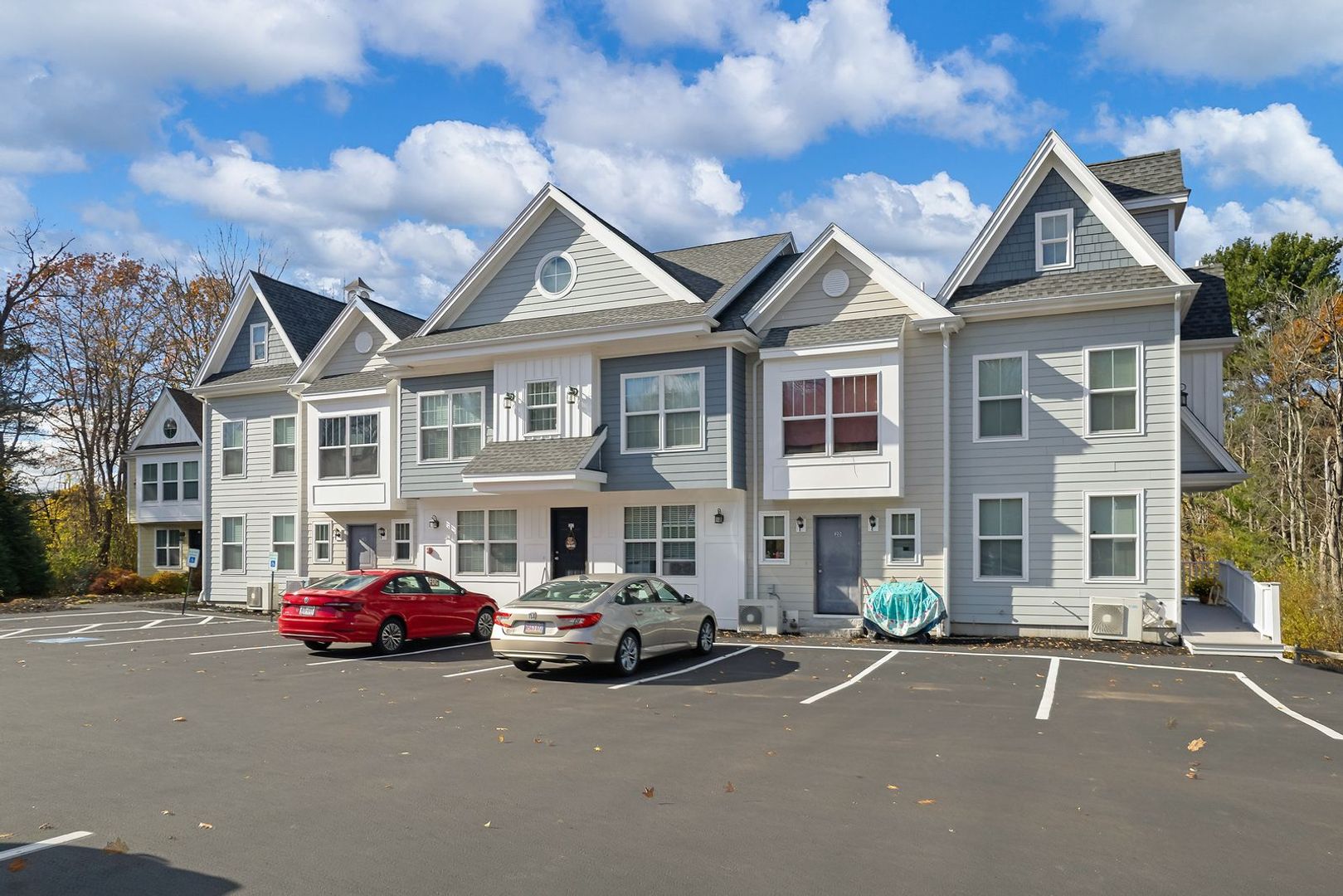 York Apartment: 4 U.S. Route 1