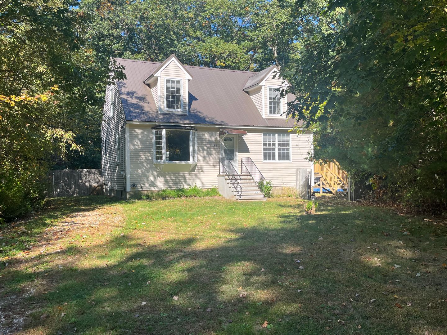 Eliot House: 86 Stacy Lane