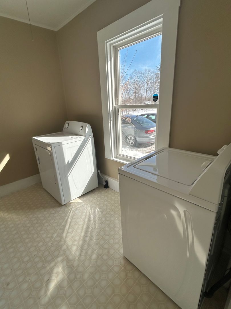 Rochester Apartment: 580 Salmon Falls Rd