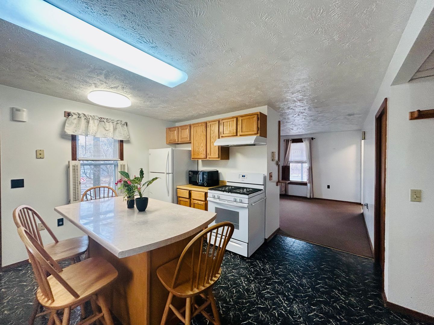 Portsmouth Apartment: 175-177 Myrtle Ave