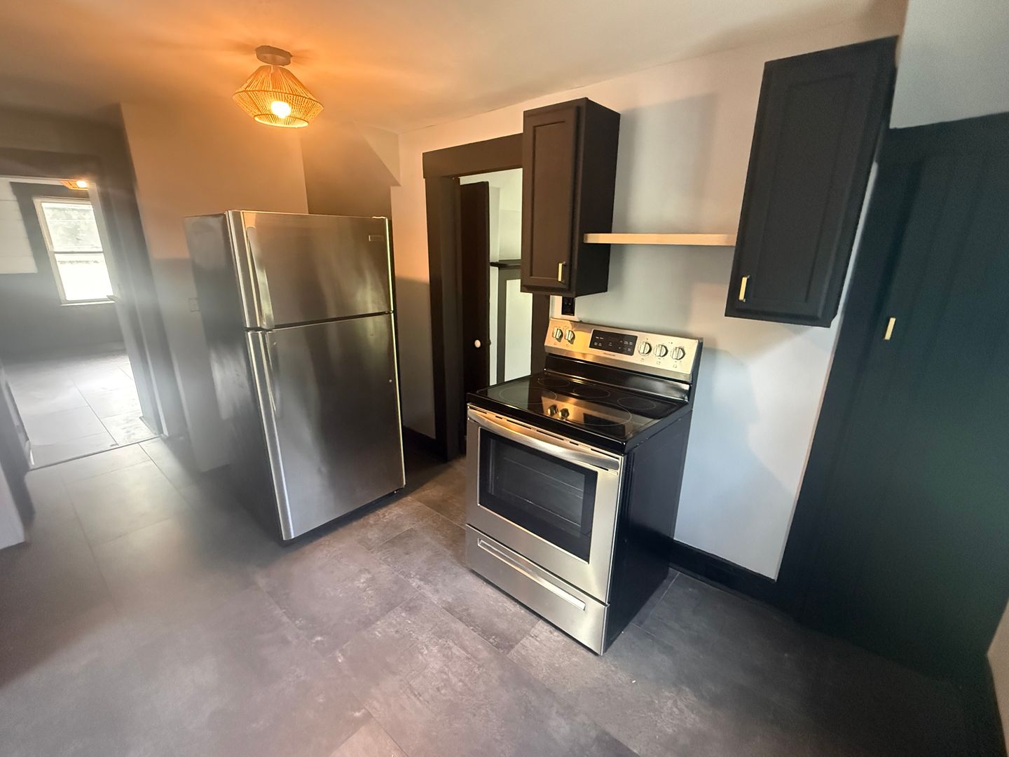 Laconia Apartment: 107 Messer St