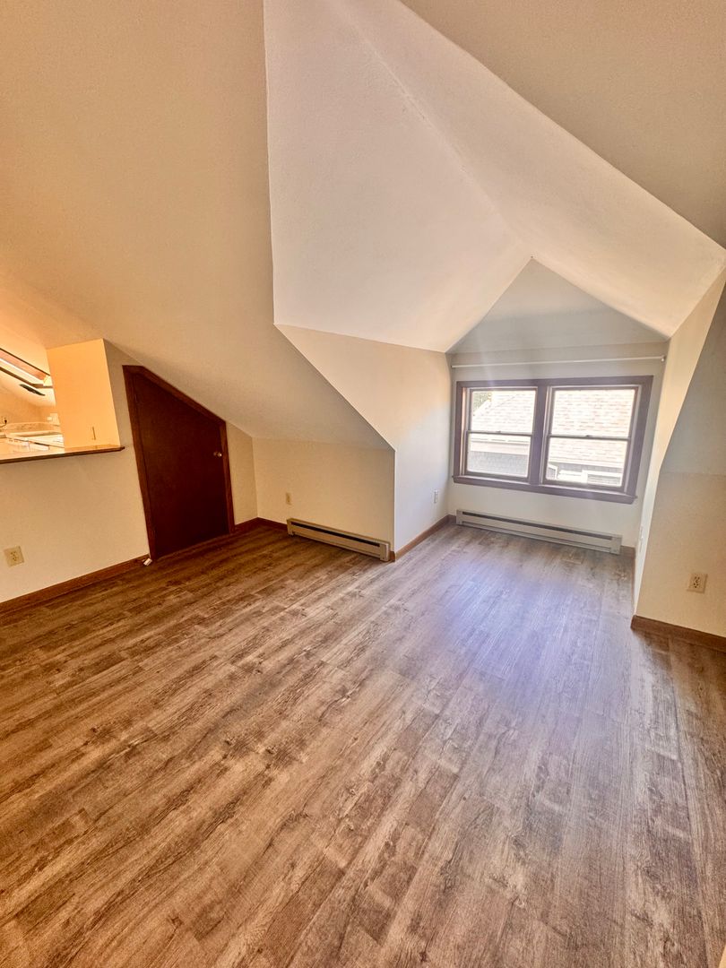 Portsmouth Apartment: 310-312 Miller Ave