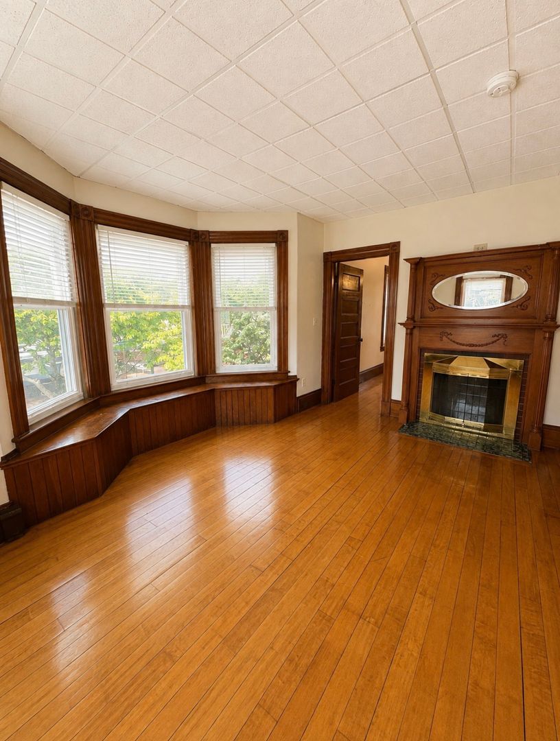 Portsmouth Apartment: 909 State St