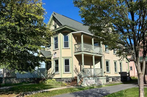 713 S Beech Apt 2 - AVAILABLE 8/1/27 - One Block From Westcott Shops & Eateries – photo 1