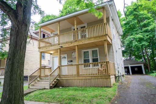 107 Bristol Apt 2 - Available 7/1/27 - Back Upper Deck Overlooking Thornden Park – photo 1