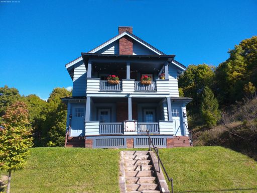 569 Westmoreland Apt 2 - Available 7/1/2027 - 3 Bed|1 Bath Apartment in Westcott Neighborhood – photo 1