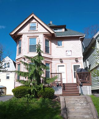 412 Cherry - Available June 1, 2027 - Bright Second Floor Flat Around Corner From Thornden Park – photo 1