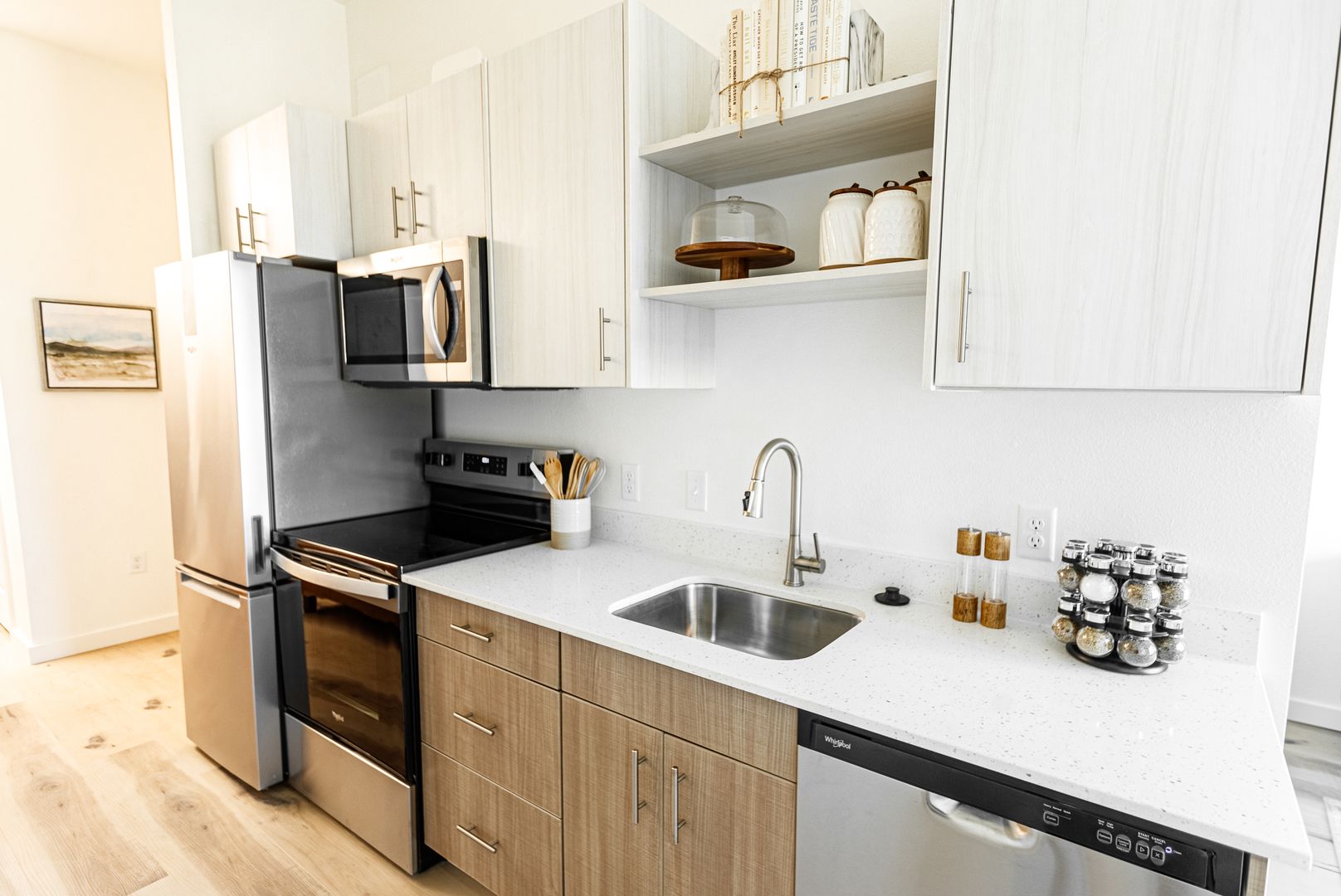 Conway Apartment: 2600 College Ave.