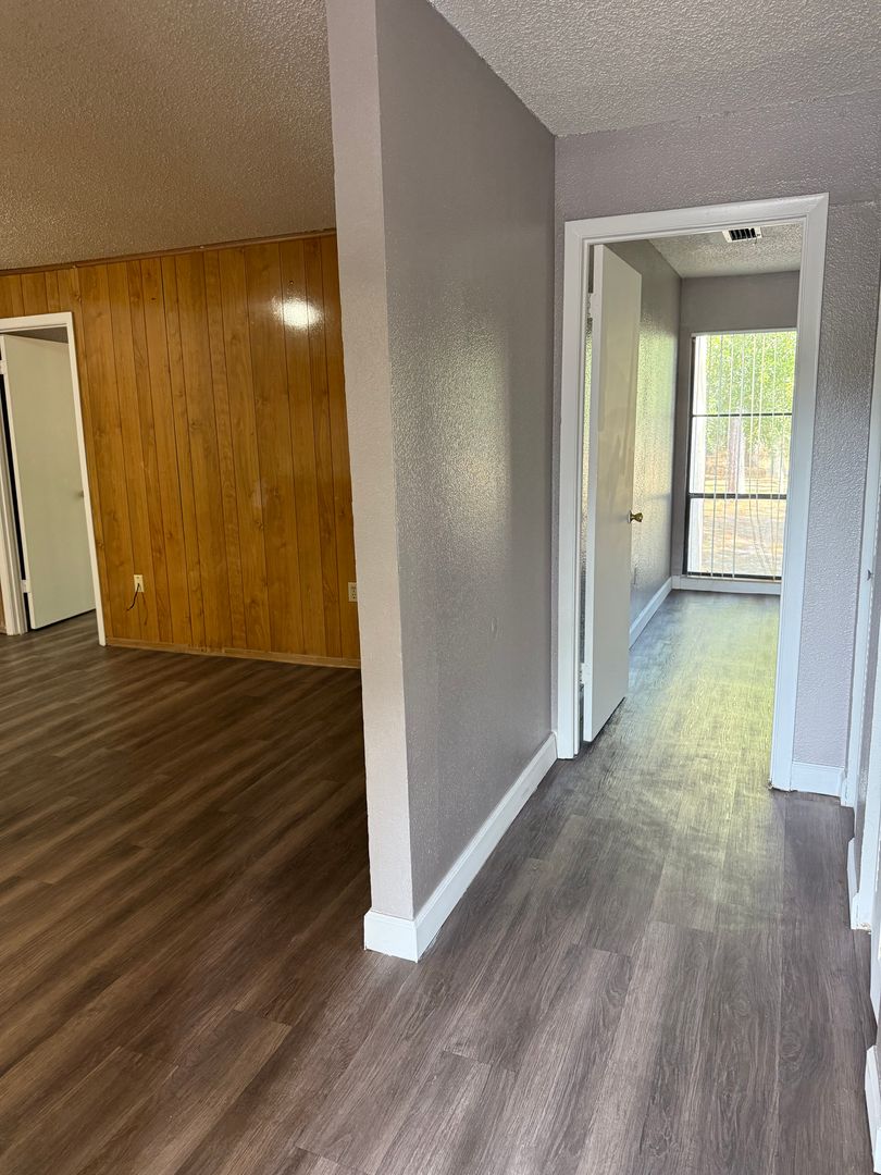 LEASE NOW AND ENJOY 50% OFF 2ND MONTH! Location is key! 876 SF Unit- 2 bd/ 1 ba near UF - Brandywine Condos