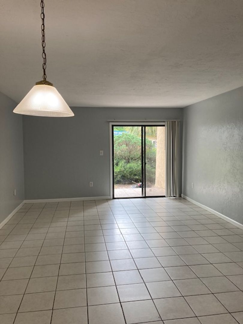 Gainesville Condo: K-97 2811 S.W. Archer Rd.