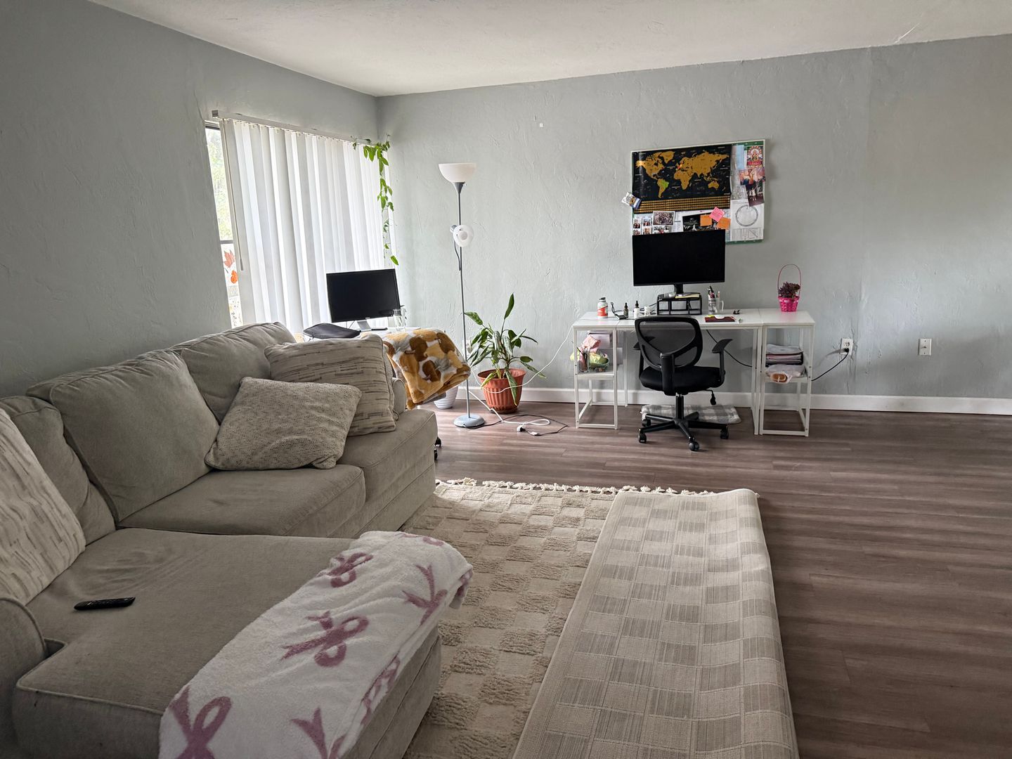 Gainesville Condo: L-104 2811 S.W. Archer Rd.