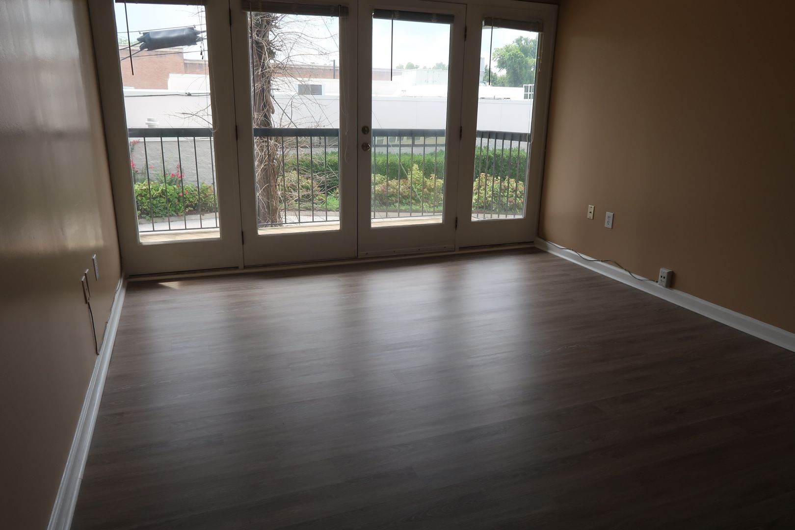 SULLINS RIDGE CONDOMINIUMS, UNIT 204 2 of 12
