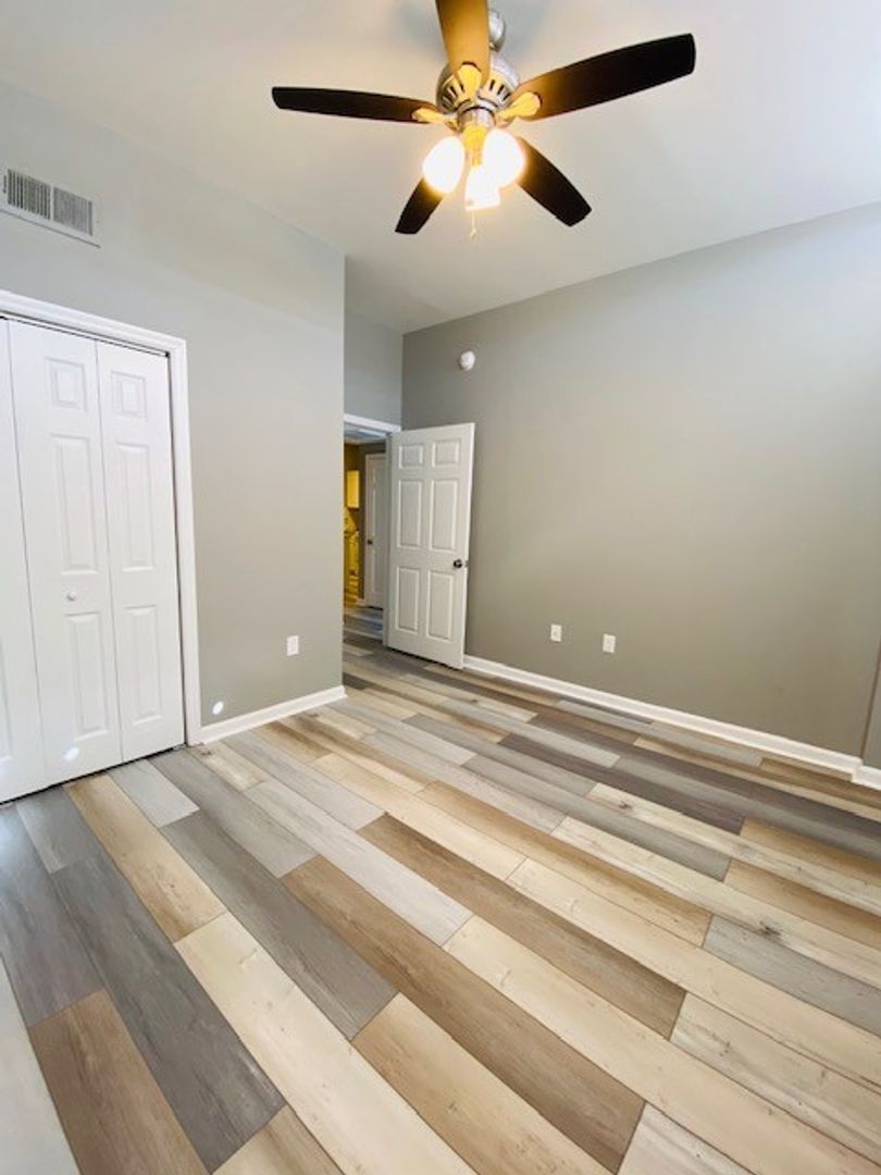 Knoxville Condo: 1700 Clinch Avenue #107