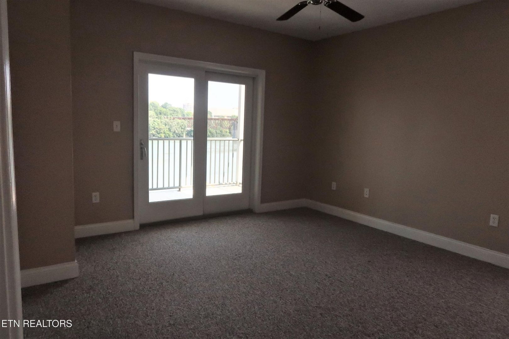 RIVER TOWNE CONDOMINIUMS, UNIT 202 6 of 12