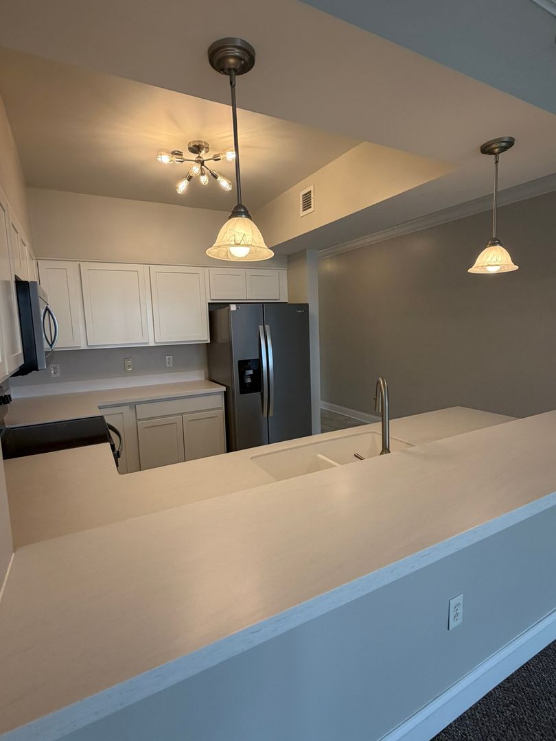 Knoxville Condo: 3001 River Towne Way, #401