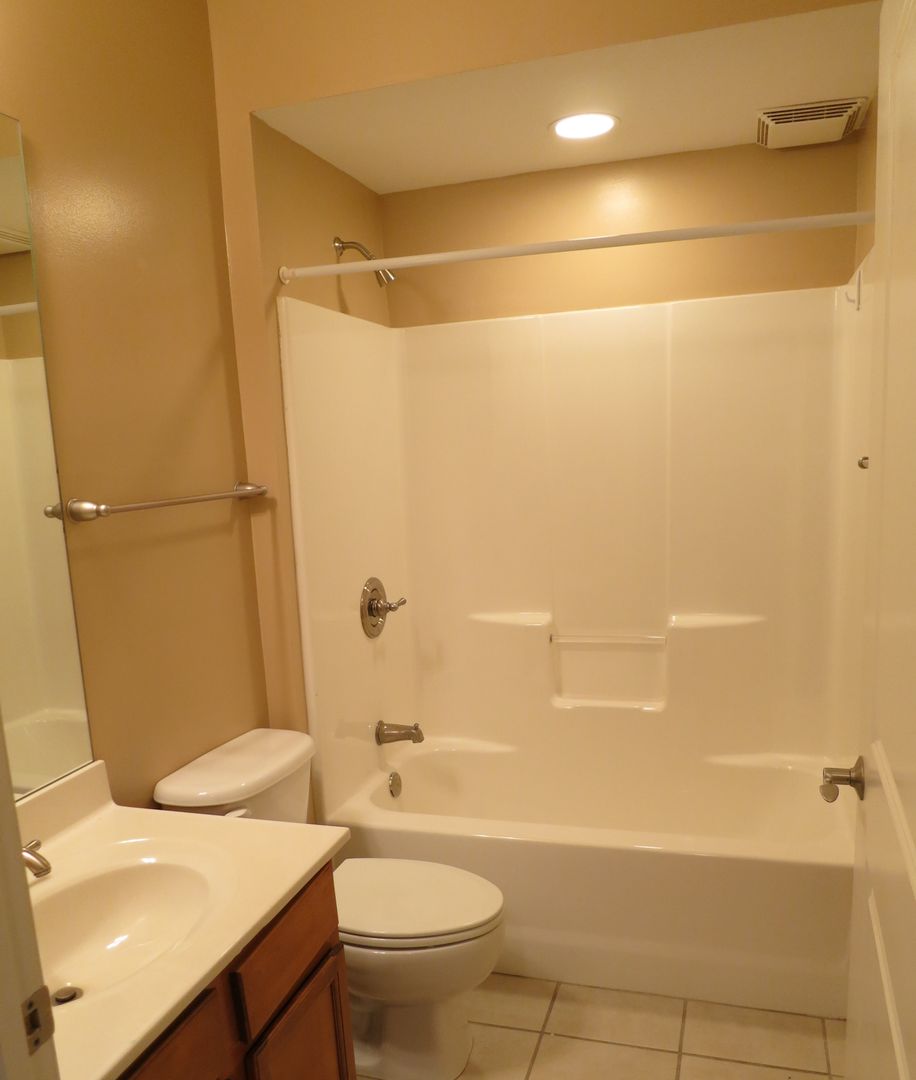 RIVER TOWNE CONDOMINIUMS, UNIT 202 10 of 12