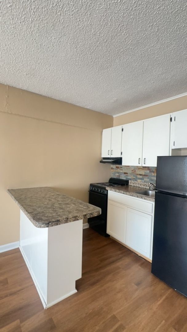 Knoxville Condo: 1700 Clinch Ave