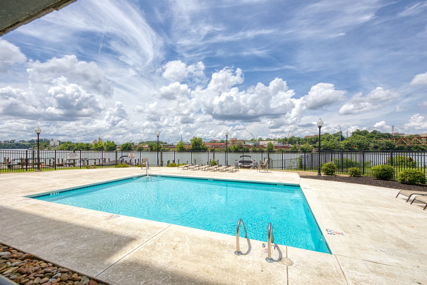 Knoxville Condo: 3001 River Towne Way, #401