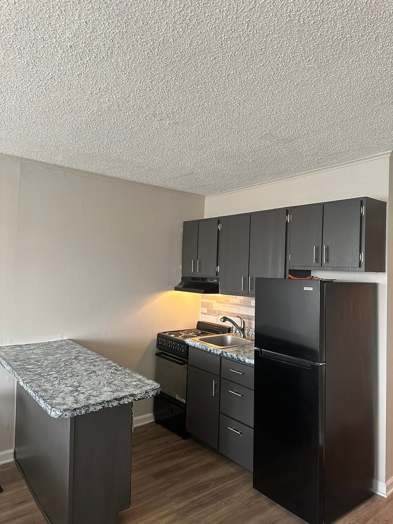 Knoxville Condo: 1700 Clinch Ave